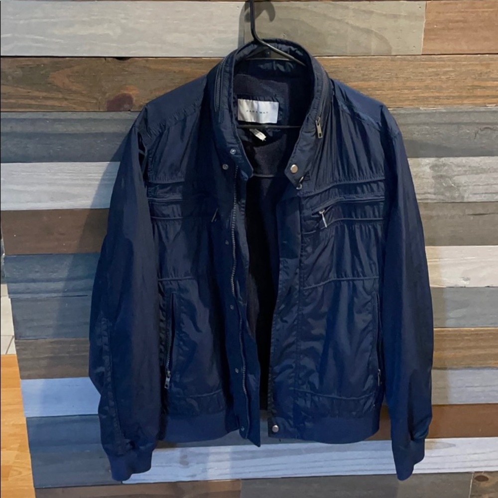 Zara men’s bomber jacket. With zip away hood.